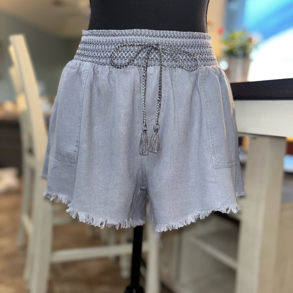 🩶🩵 Rewash Gray 🩵🩶 Linen Blend Smocked Waist Shorts Junior Size (L) - Picture 1 of 6